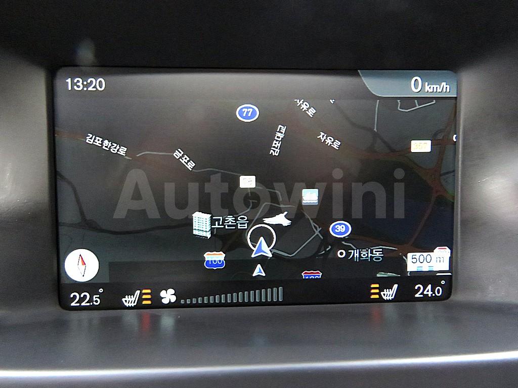 2016 VOLVO XC70 D4 - 12
