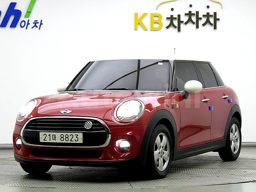 2017 MINI COOPER 1.5 5-DOOR BASIC TYPE GEN 3 - 1