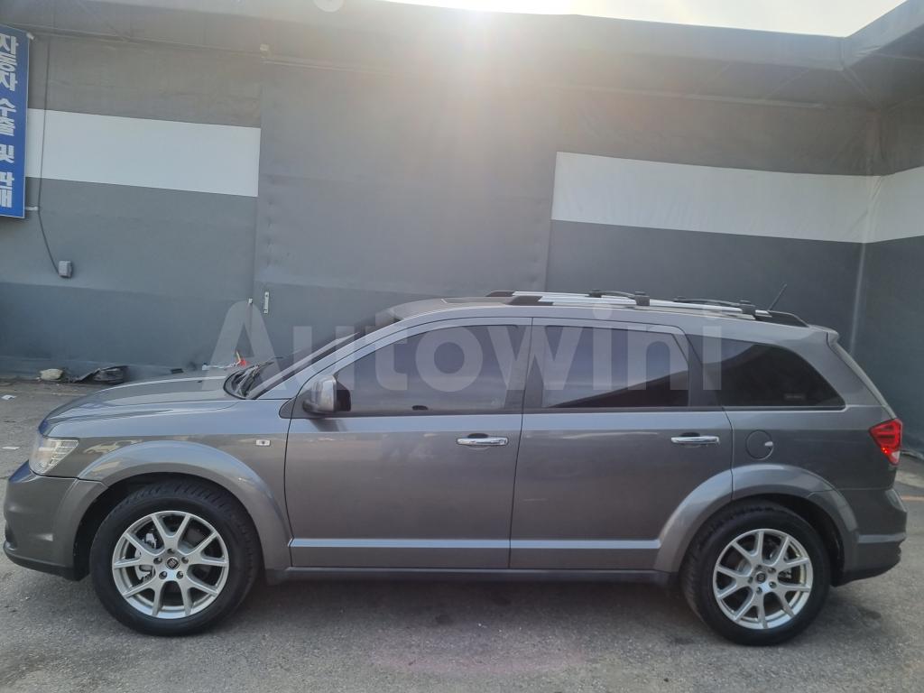 3C4PFBBYXDT645081 2013 FIAT FREEMONT AWD SUNROOF REARCAM-2