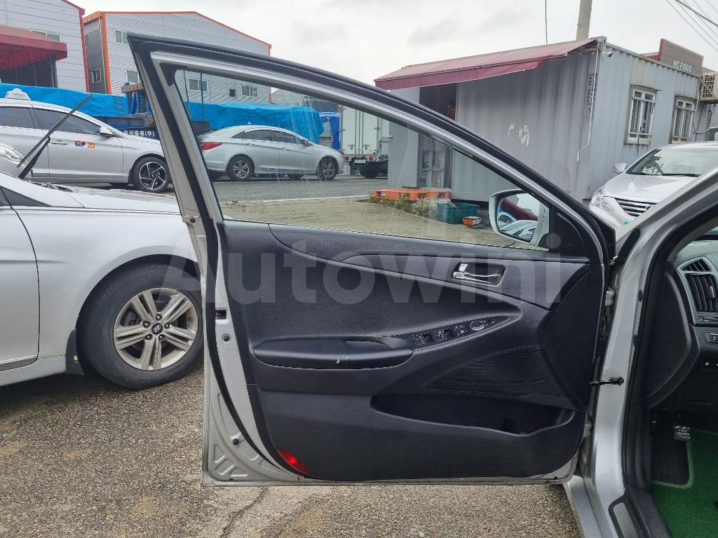 2013 HYUNDAI YF SONATA LPG - 17