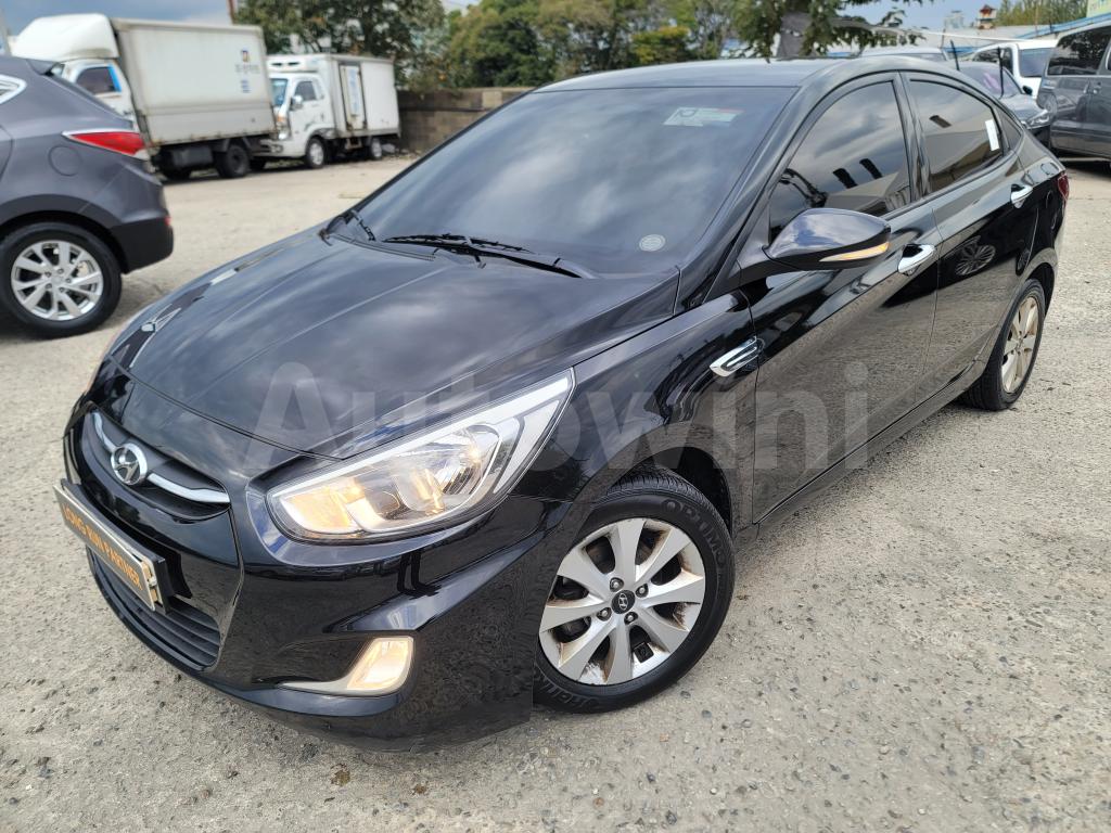 KMHCT41UGHU140175 2017 HYUNDAI ACCENT  DIESEL HEATED SEAT NO ACCIDENT-0