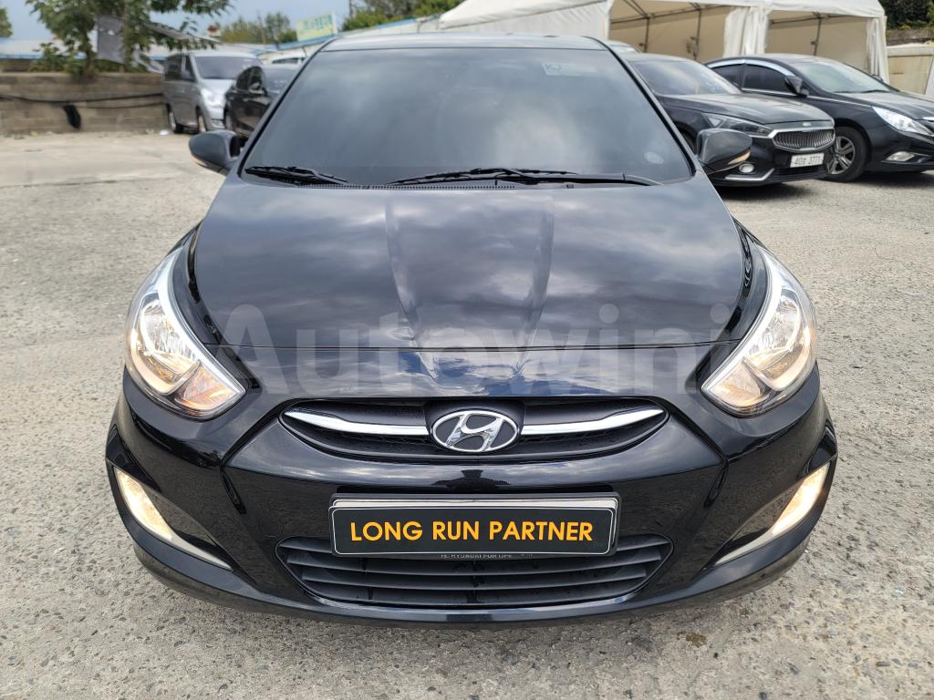 KMHCT41UGHU140175 2017 HYUNDAI ACCENT  DIESEL HEATED SEAT NO ACCIDENT-1