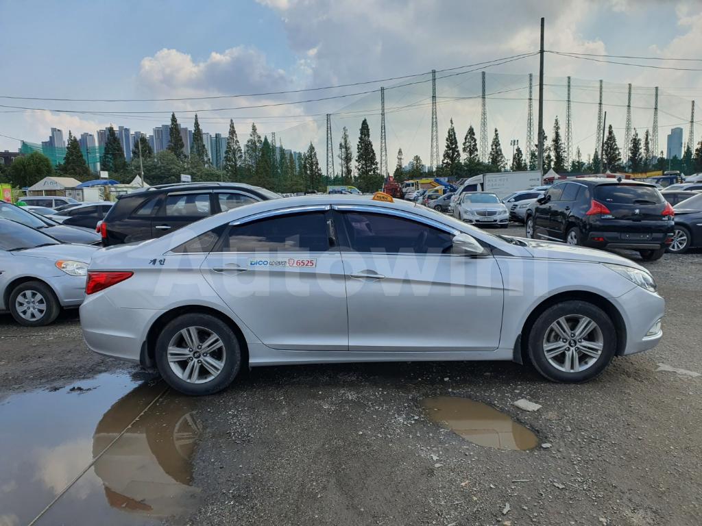 KMHEC41LBEA592432 2014 HYUNDAI YF SONATA BEST СONDITION.-2