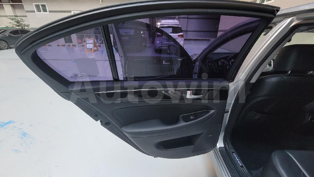 2013 HYUNDAI GENESIS 380 SEDAN DIS MODEL - 19