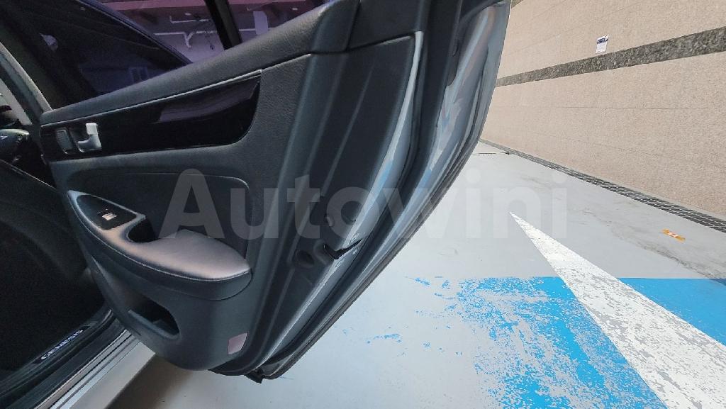 2013 HYUNDAI GENESIS 380 SEDAN DIS MODEL - 24