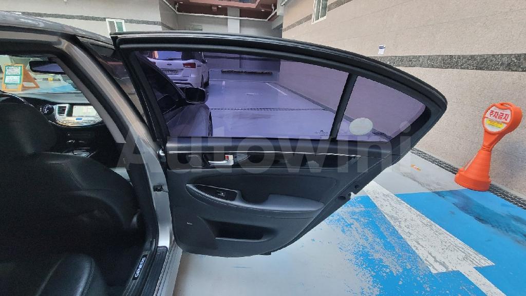 2013 HYUNDAI GENESIS 380 SEDAN DIS MODEL - 26