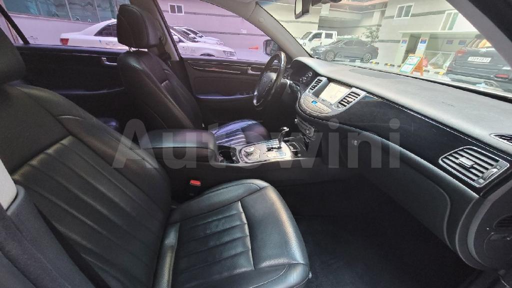 2013 HYUNDAI GENESIS 380 SEDAN DIS MODEL - 29