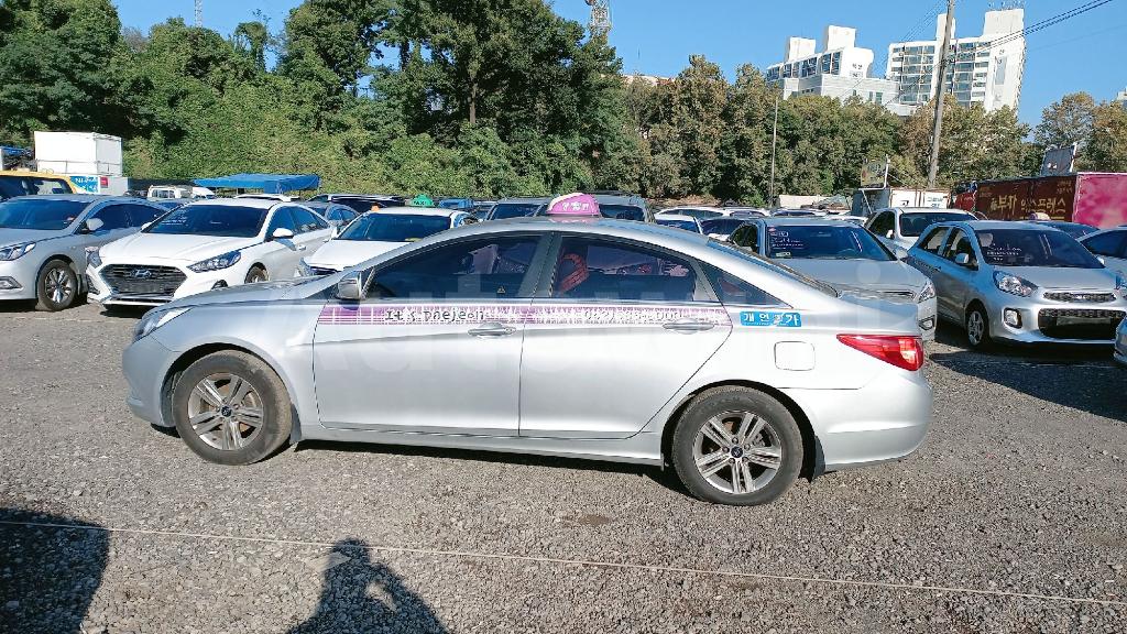 2013 HYUNDAI YF SONATA LPI - 8
