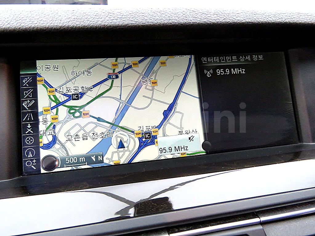 2013 BMW 5 SERIES 528I - 12