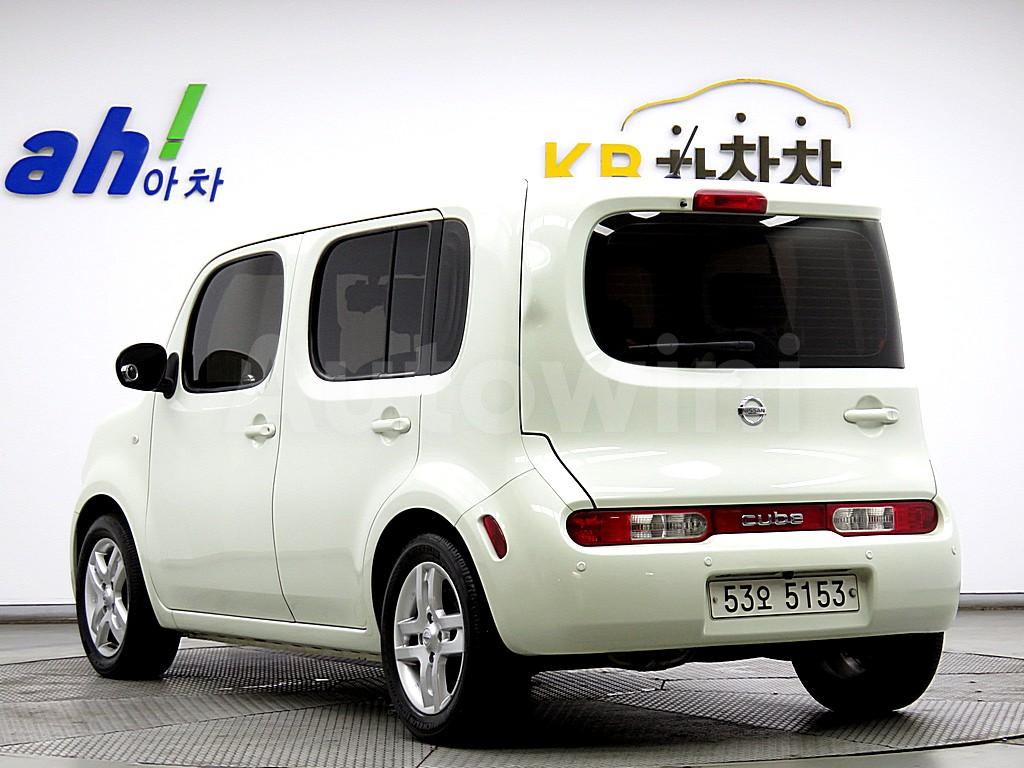 JN1AZ23E6BT000487 2011 NISSAN CUBE 1.8 SL CVT Z12-3