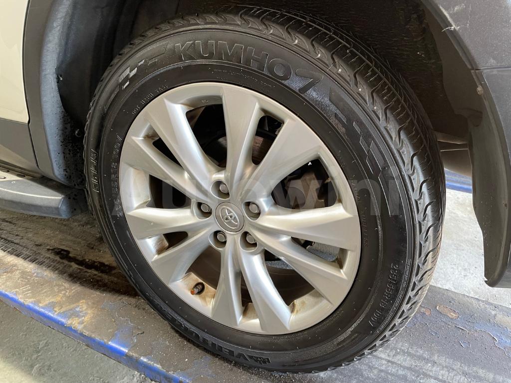 2014 TOYOTA RAV4 4WD, FULL OPTION, NO ACCIDENT - 14