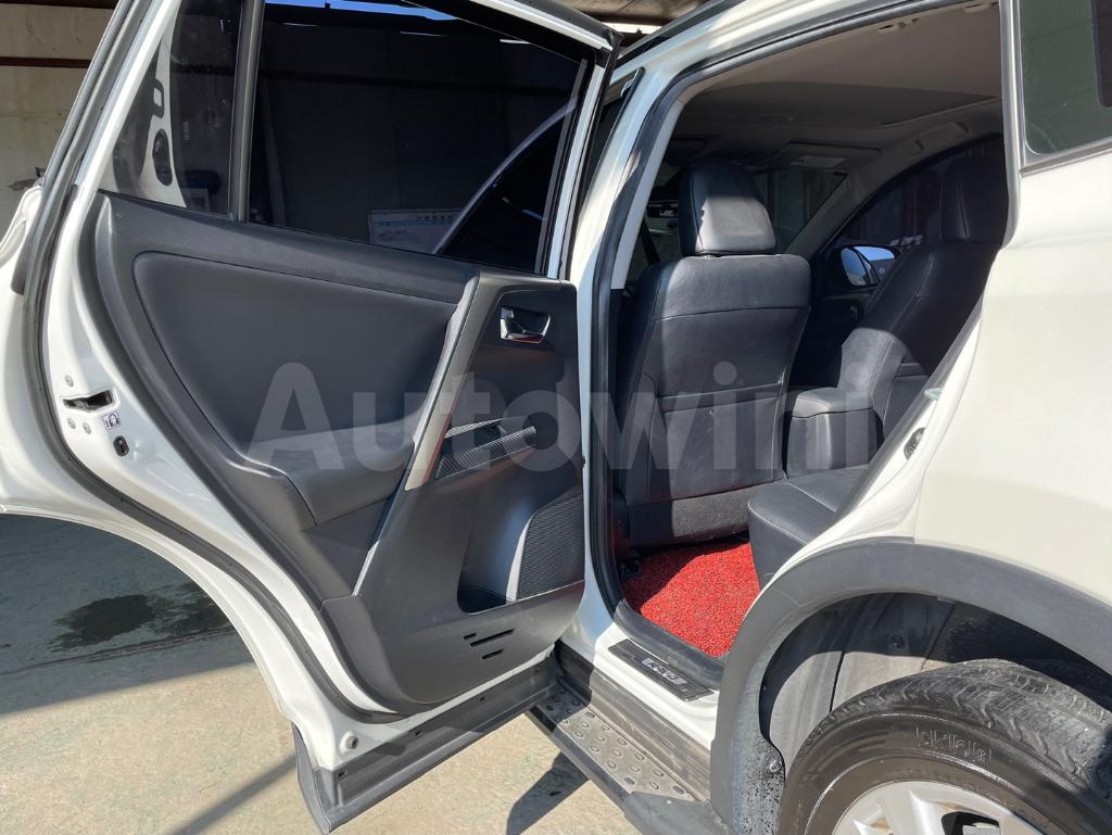 2014 TOYOTA RAV4 4WD, FULL OPTION, NO ACCIDENT - 16