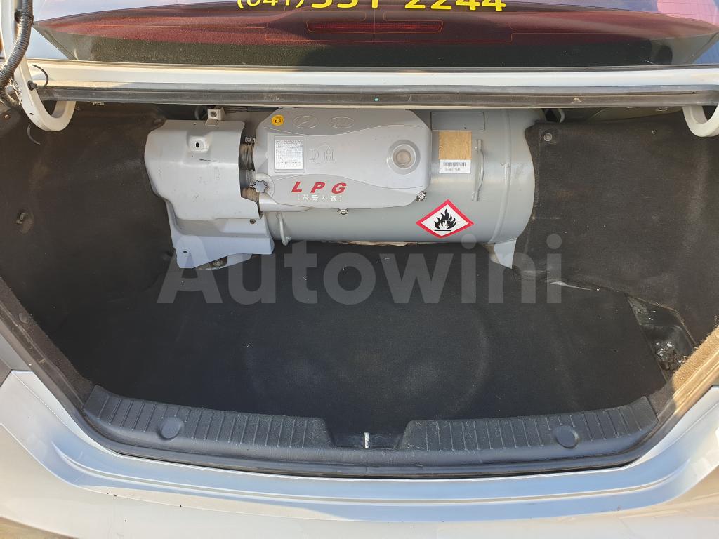 2016 HYUNDAI YF SONATA THE BRILLIANT LPG AIRBAG DELUXE - 16