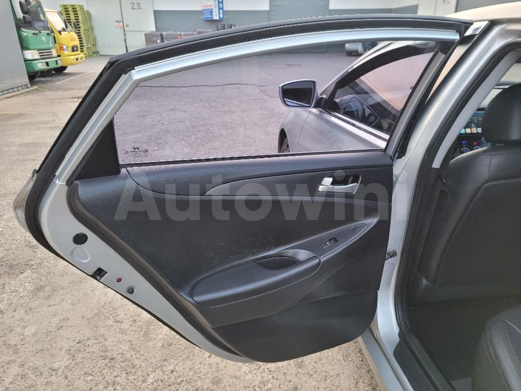 2013 HYUNDAI YF SONATA ANDROID LPG AT - 12