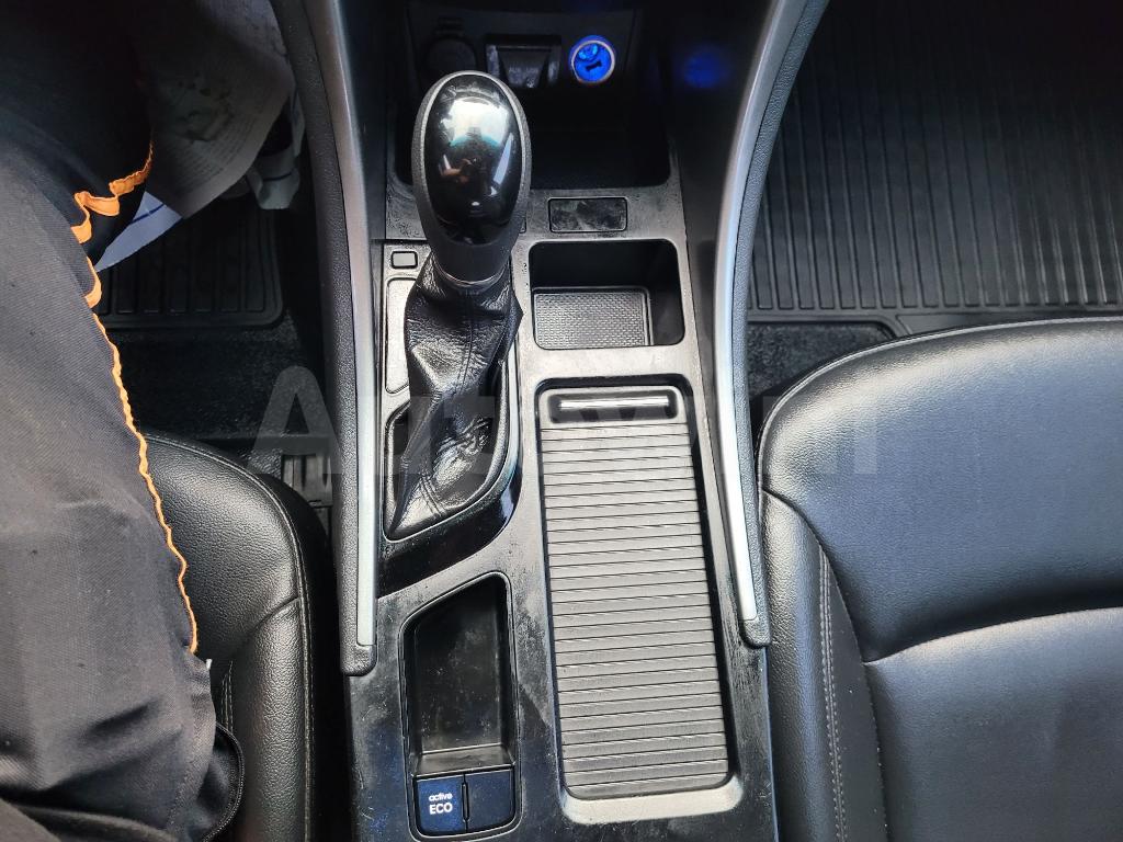 2013 HYUNDAI YF SONATA ANDROID LPG AT - 41