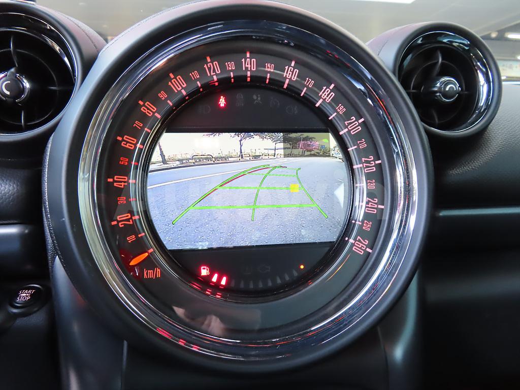 2015 MINI COOPER SD COUNTRYMAN ALL4 - 16