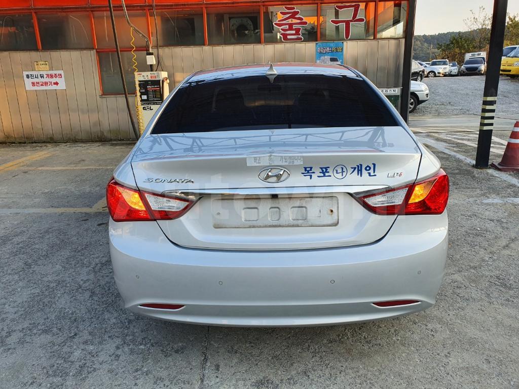 KMHEC41LBEA655663 2014 HYUNDAI YF SONATA TAXI-4