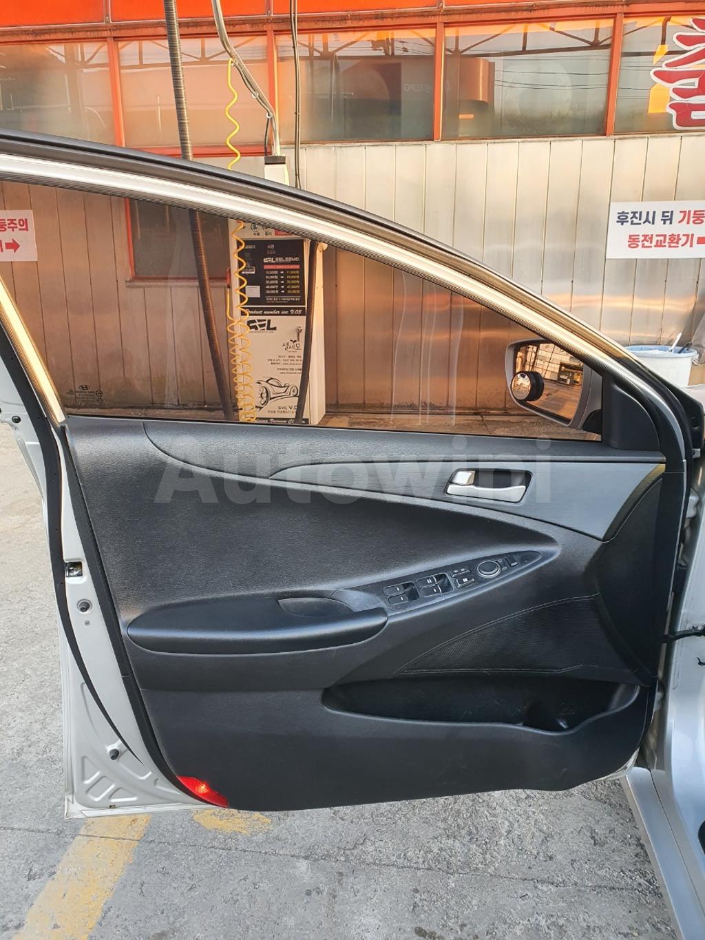 2014 HYUNDAI YF SONATA TAXI - 9