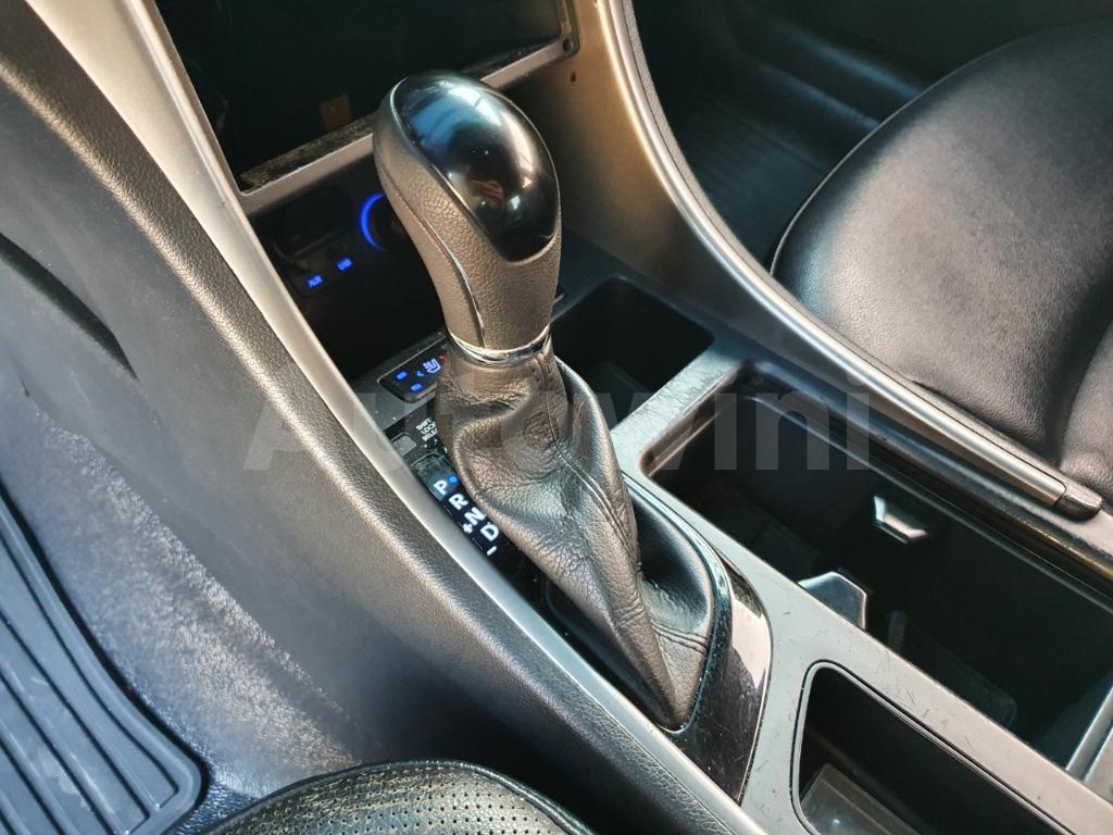 2014 HYUNDAI YF SONATA TAXI - 17