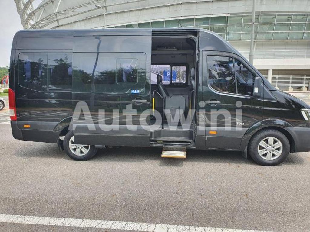 KMJUG17RPGC000398 2016 HYUNDAI SOLATI LEXERY ACCIDENT-FREE 15-SEATER-4