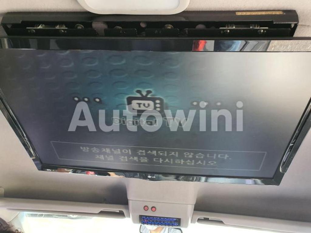KMJUG17RPGC000398 2016 HYUNDAI SOLATI LEXERY ACCIDENT-FREE 15-SEATER-5