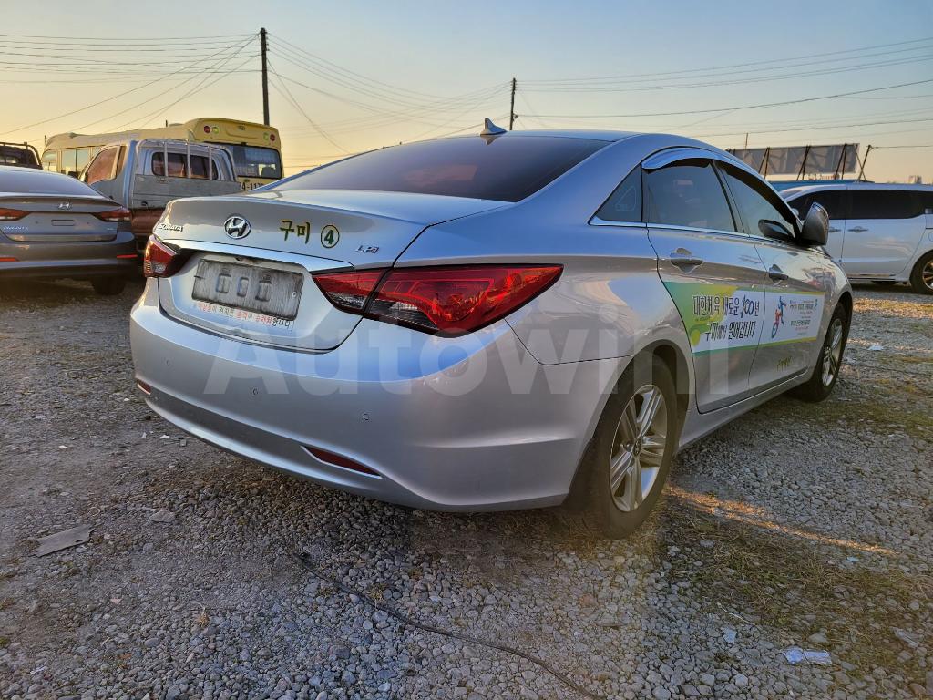 KMHEC41LBEA625190 2014 HYUNDAI YF SONATA LPG-4