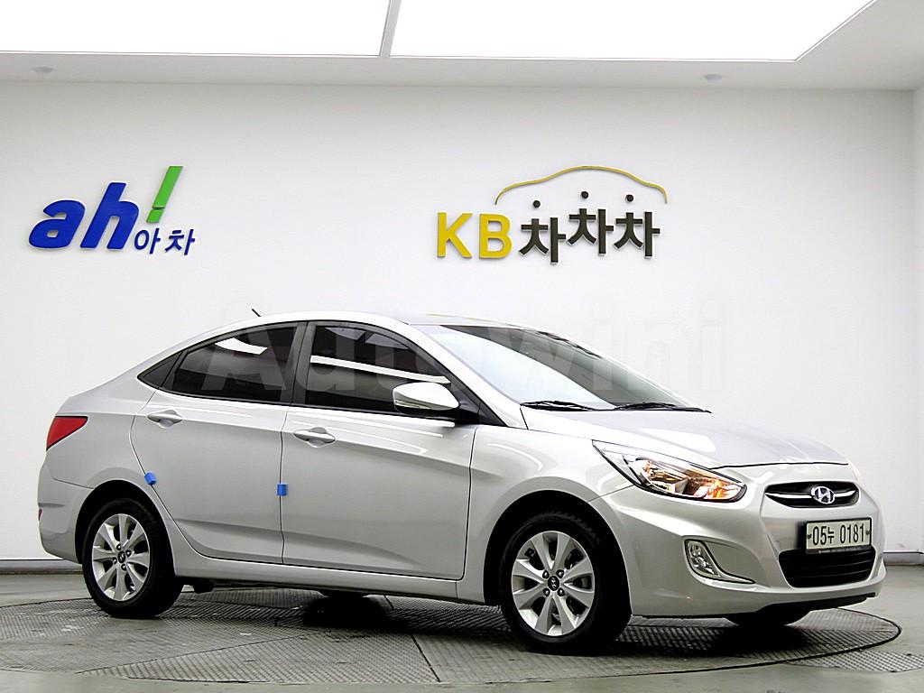 KMHCT41BEHU217612 2017 HYUNDAI ACCENT  1.4 VVT MODERN-1
