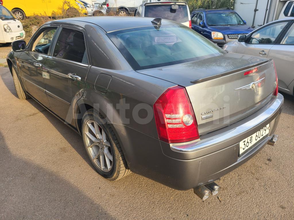 2010 CHRYSLER 300C SUNROOF - 7