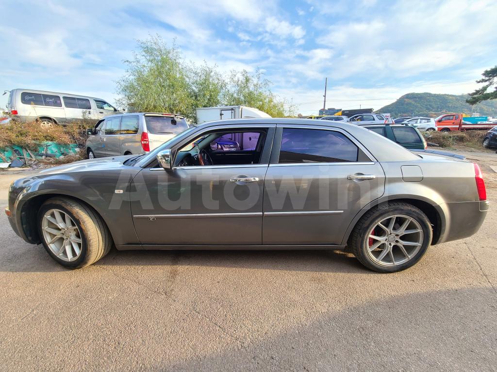 2010 CHRYSLER 300C SUNROOF - 8