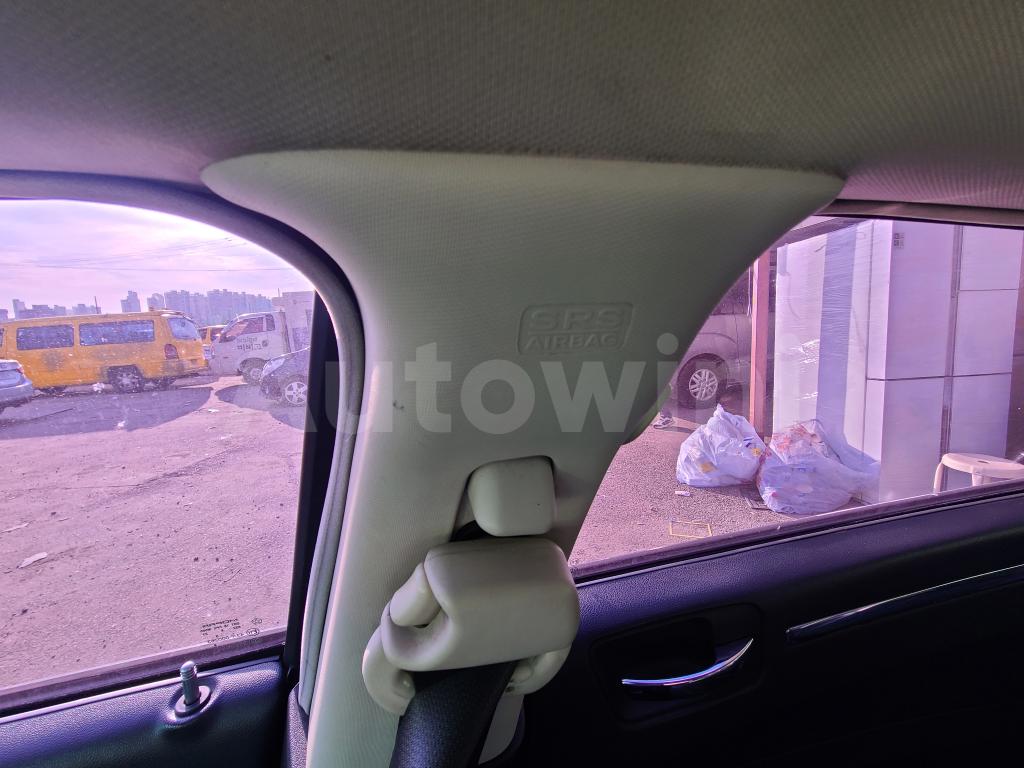2010 CHRYSLER 300C SUNROOF - 23