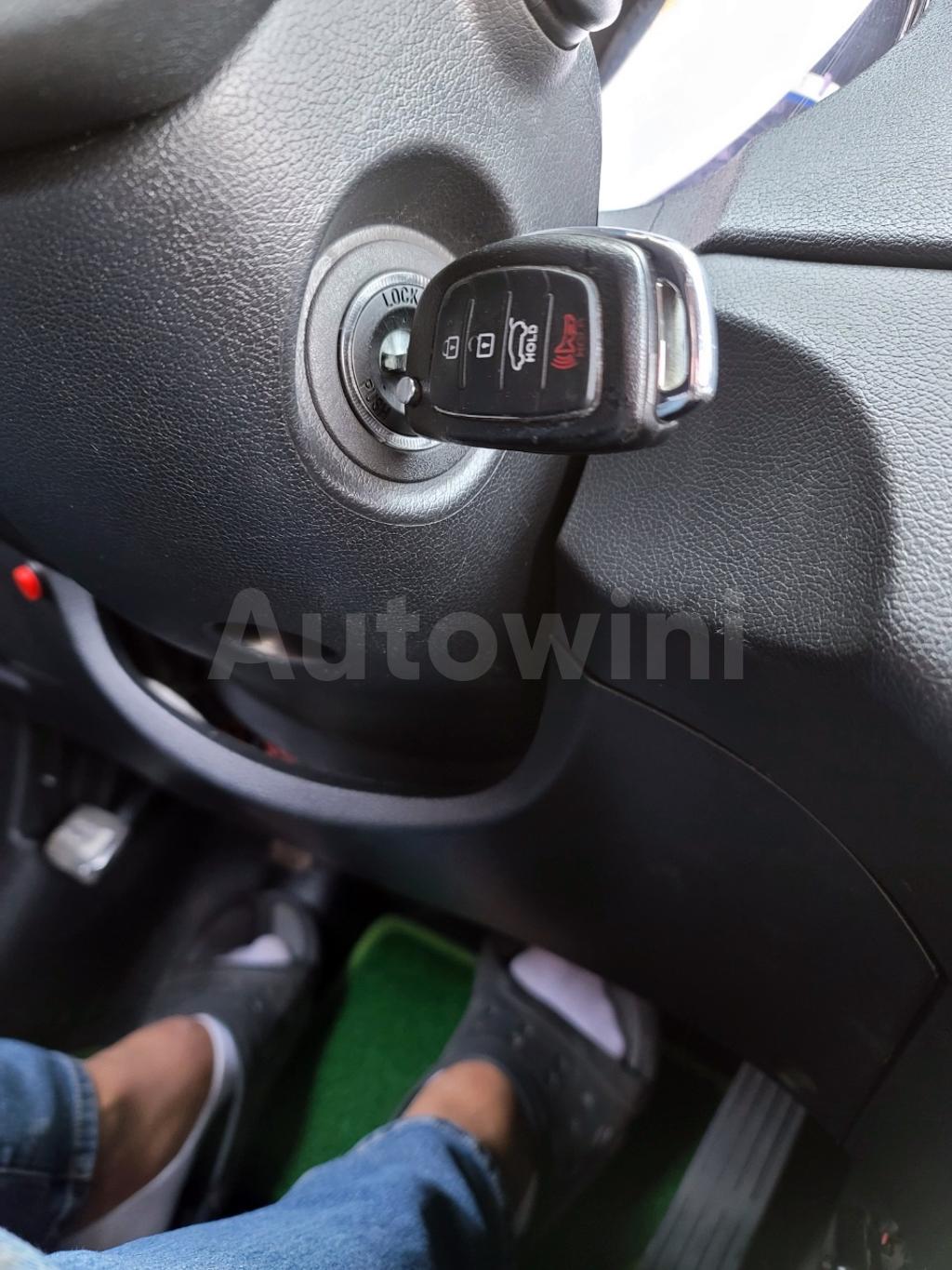 2013 HYUNDAI YF SONATA LPI TAXI - 21
