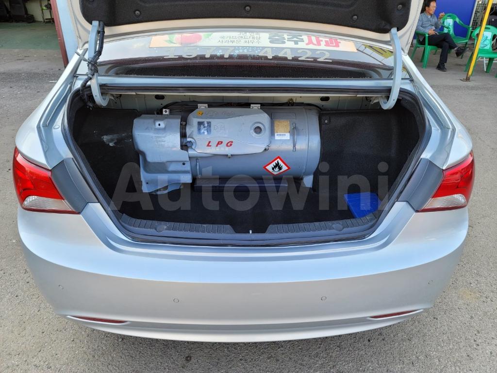 2013 HYUNDAI YF SONATA LPI TAXI - 29