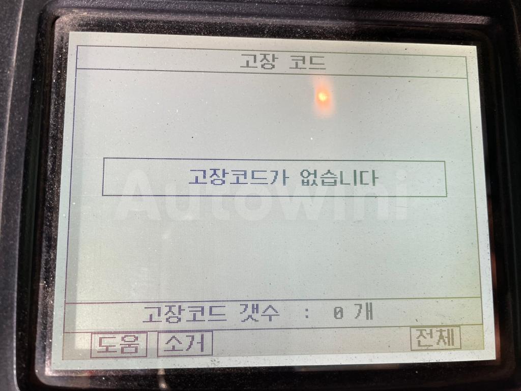 KMHCS41UGHU269816 2017 HYUNDAI ACCENT  NO ACCIDENT, NO PAINTING-3