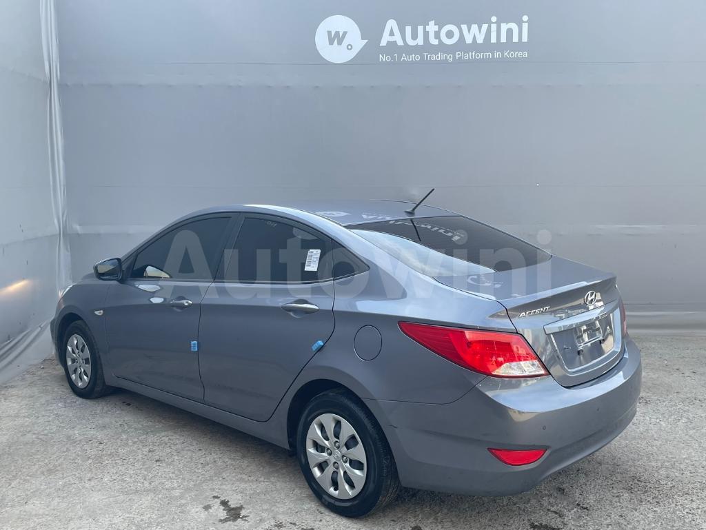 2017 HYUNDAI ACCENT  NO ACCIDENT, NO PAINTING - 9