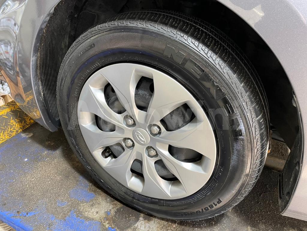 2017 HYUNDAI ACCENT  NO ACCIDENT, NO PAINTING - 17