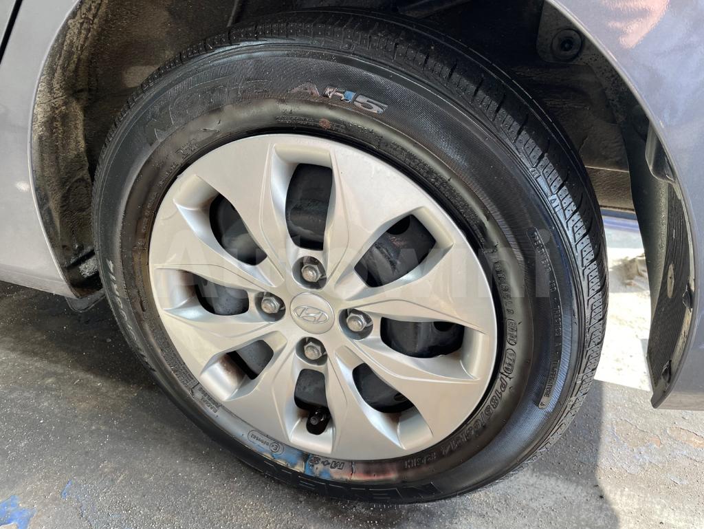 2017 HYUNDAI ACCENT  NO ACCIDENT, NO PAINTING - 18