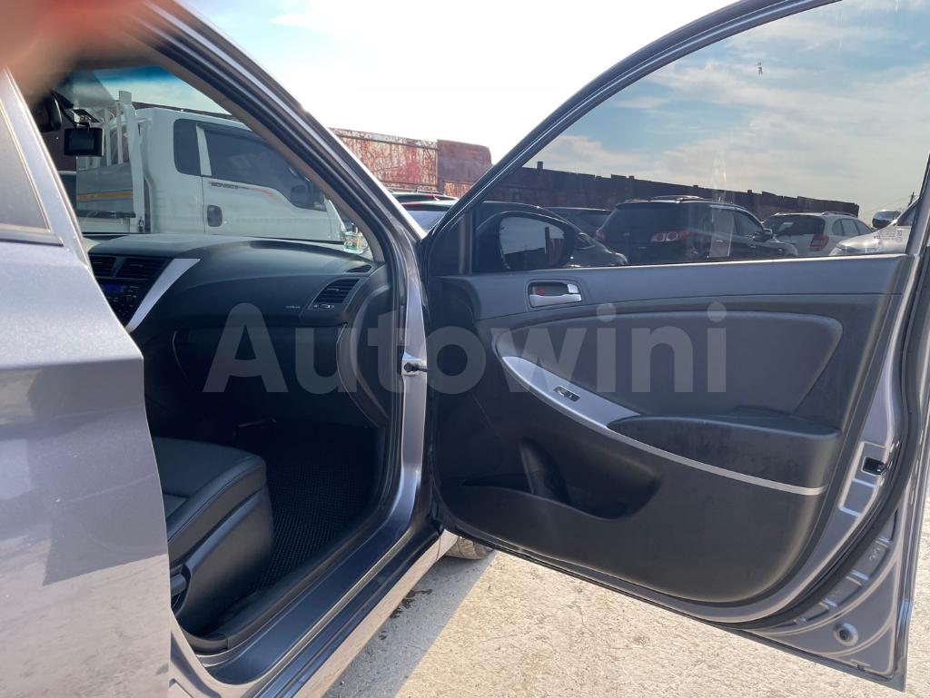 2017 HYUNDAI ACCENT  NO ACCIDENT, NO PAINTING - 24