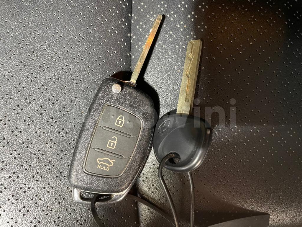2017 HYUNDAI ACCENT  NO ACCIDENT, NO PAINTING - 56
