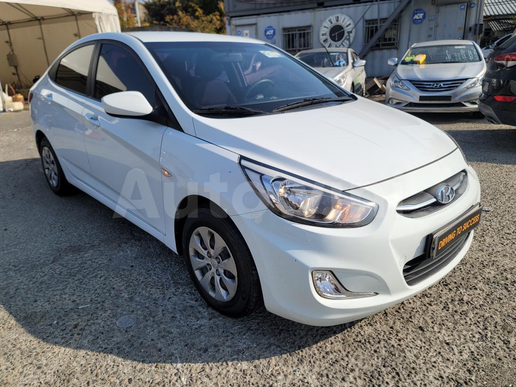 KMHCS41UGHU314488 2017 HYUNDAI ACCENT  DIESEL REAR-S. ※NO ACCIDENT※-2