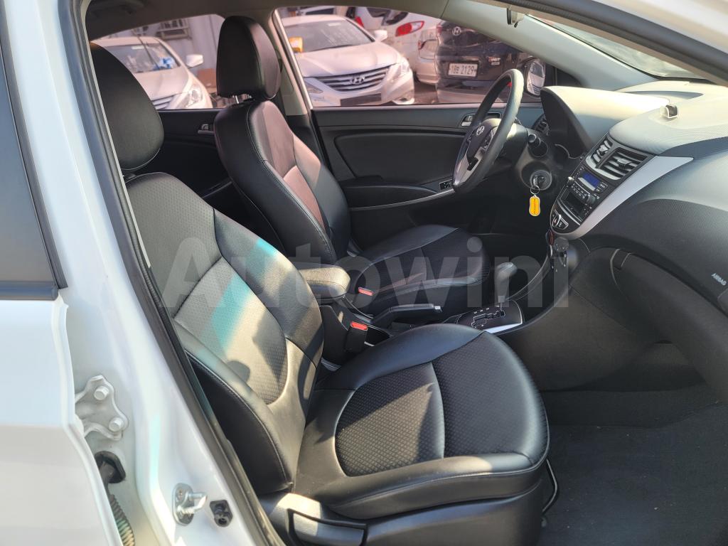2017 HYUNDAI ACCENT  DIESEL REAR-S. ※NO ACCIDENT※ - 28
