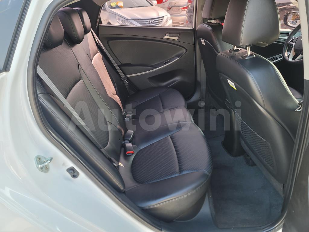 2017 HYUNDAI ACCENT  DIESEL REAR-S. ※NO ACCIDENT※ - 29