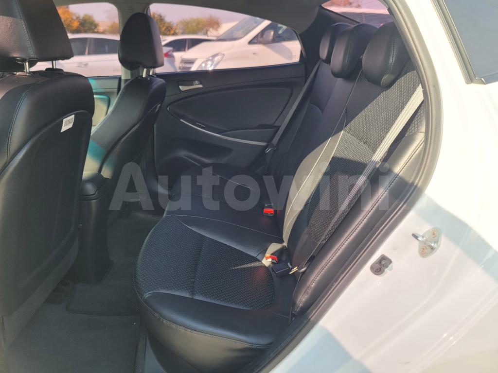 2017 HYUNDAI ACCENT  DIESEL REAR-S. ※NO ACCIDENT※ - 31