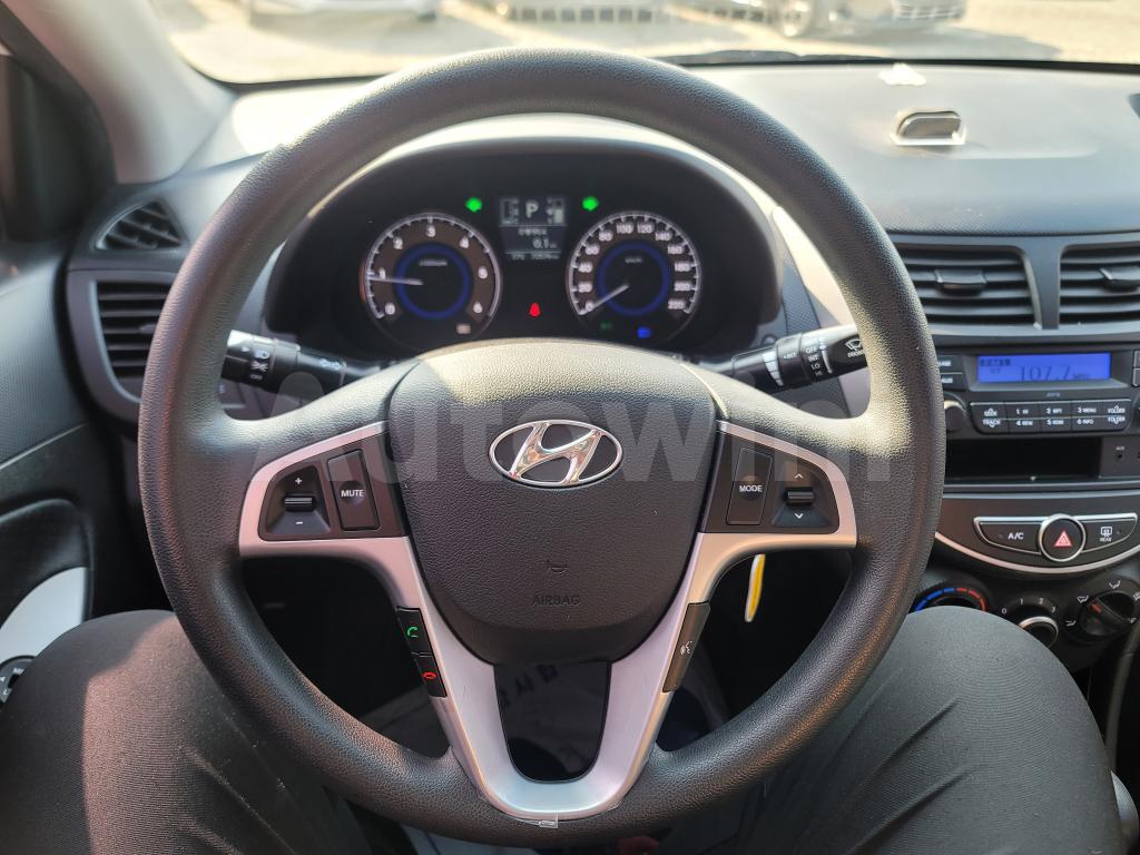 2017 HYUNDAI ACCENT  DIESEL REAR-S. ※NO ACCIDENT※ - 36