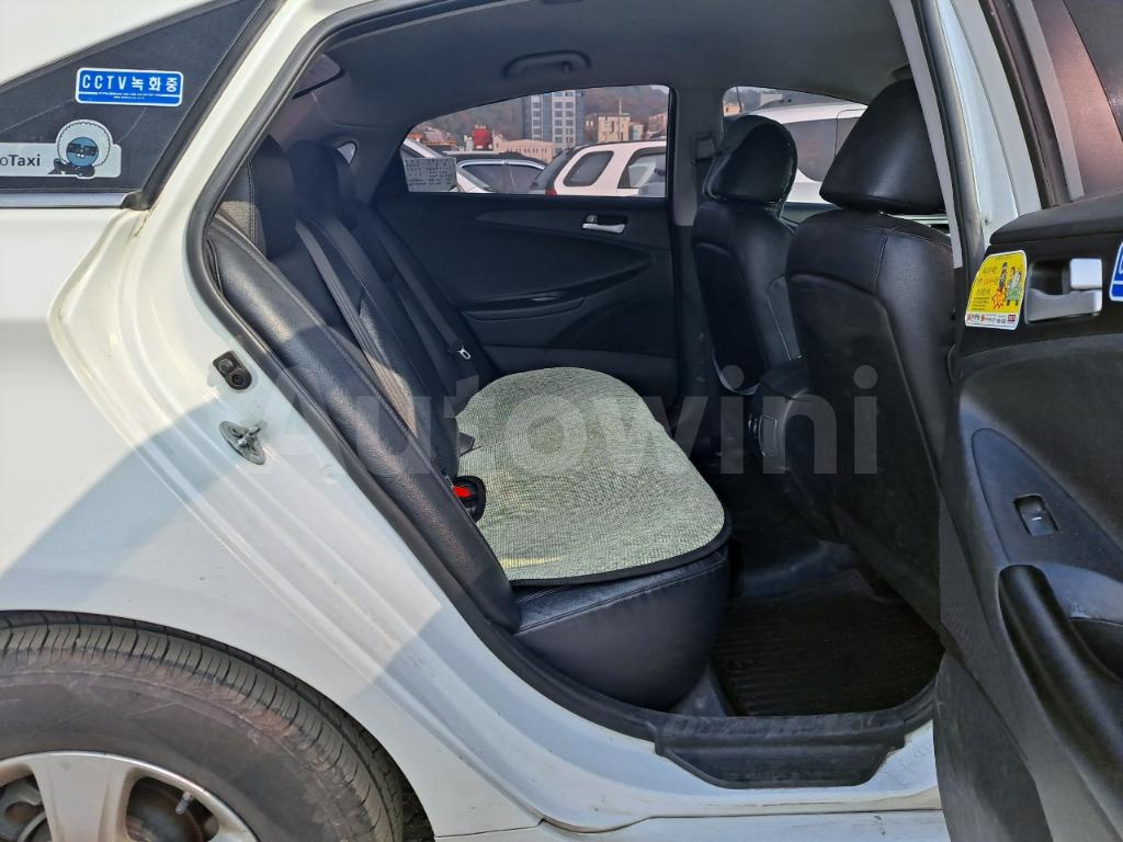2016 HYUNDAI YF SONATA DELUXE LPG DUAL AIR BAG - 10