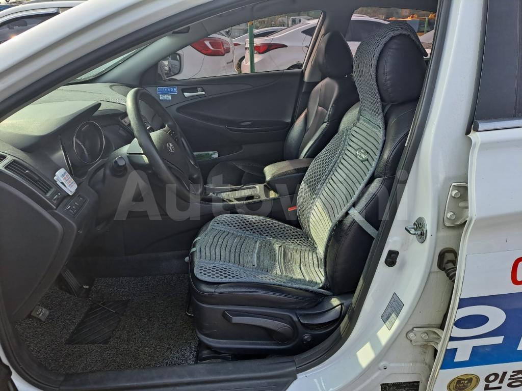 2016 HYUNDAI YF SONATA DELUXE LPG DUAL AIR BAG - 11