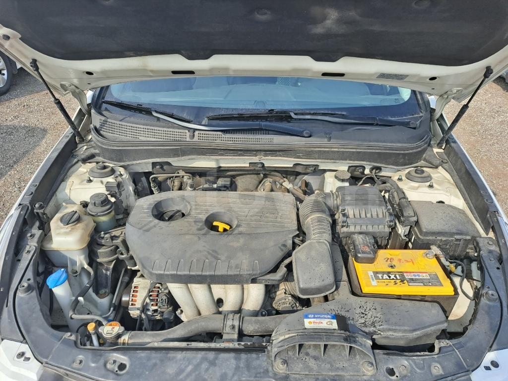 2016 HYUNDAI YF SONATA DELUXE LPG DUAL AIR BAG - 23