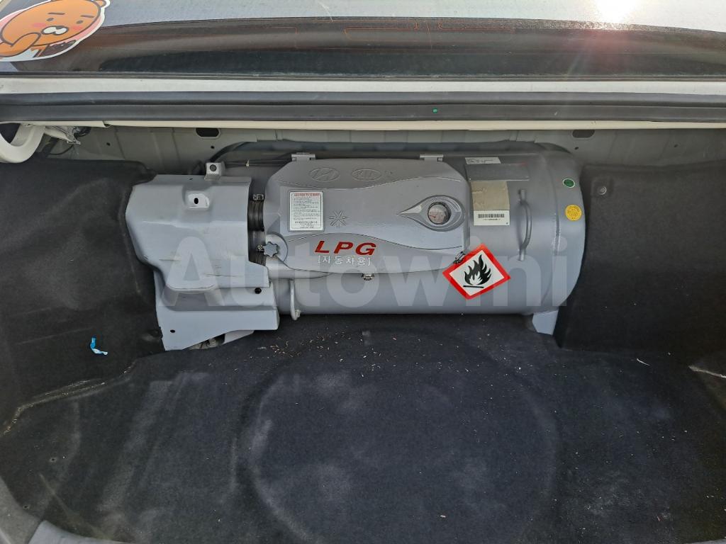 2016 HYUNDAI YF SONATA DELUXE LPG DUAL AIR BAG - 26