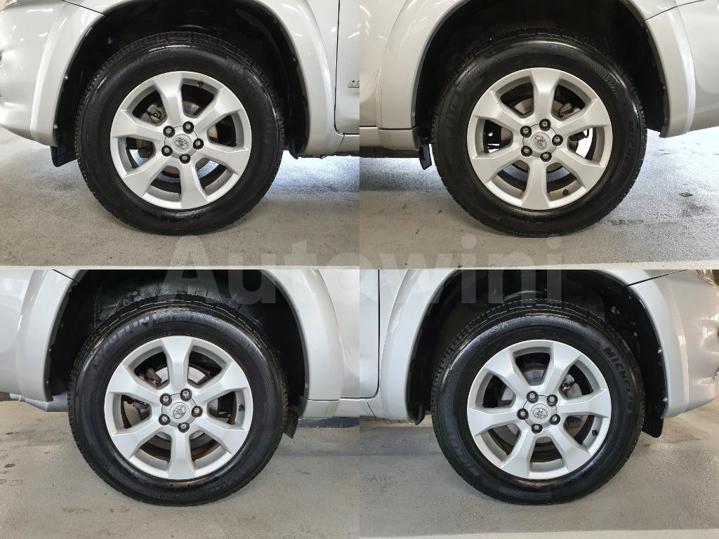 2012 TOYOTA RAV4 2.5 4WD// GOOD CONDITION - 12