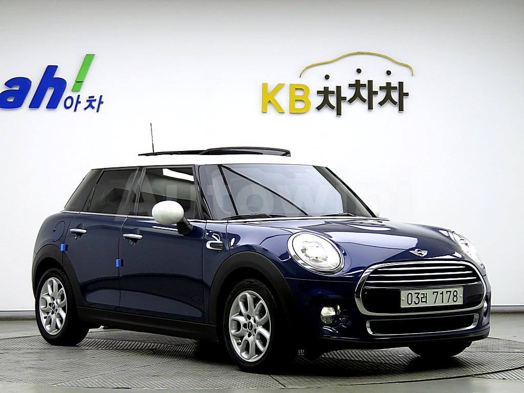 WMWXT3106G2E26733 2016 MINI COOPER D 1.5 5 DOOR HIGH GEN 3-1