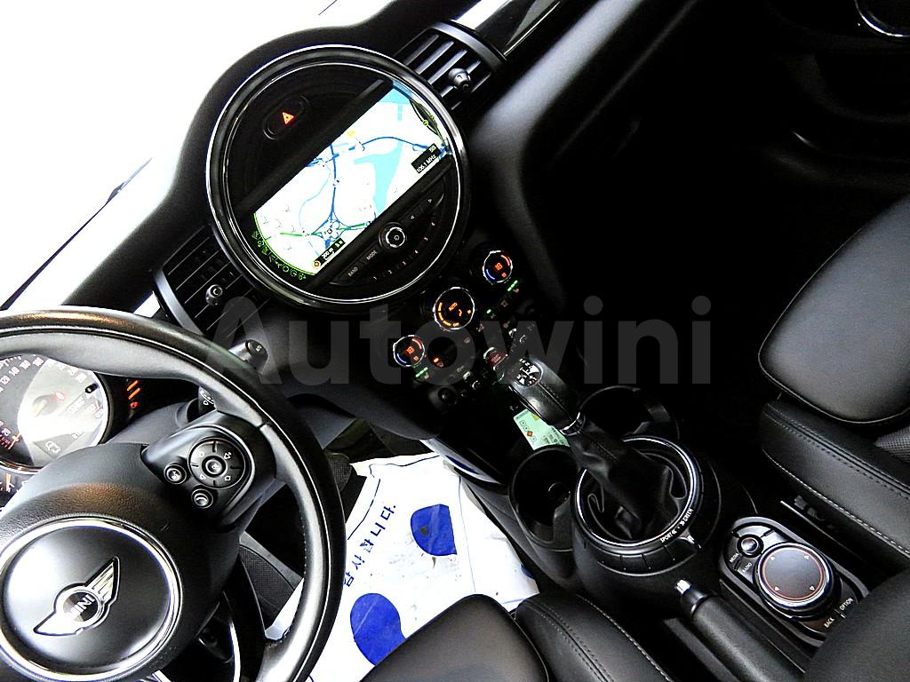 2016 MINI COOPER D 1.5 5 DOOR HIGH GEN 3 - 11